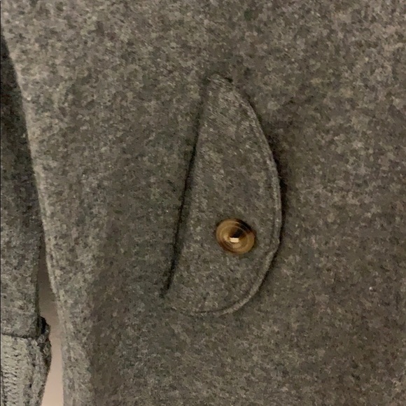 Adorable wool sweater with faux fur collar - Picture 6 of 8